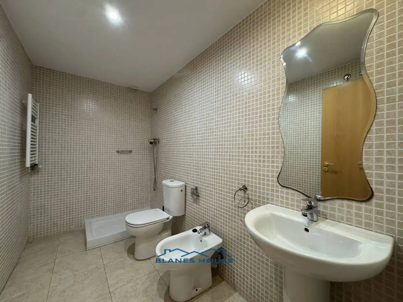 Baño de Apartamento en venta en Blanes con Calefacción
