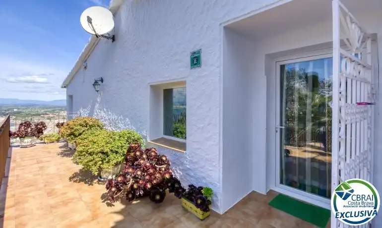 Jardí de Finca rústica en venda en Roses amb Calefacció, Jardí privat i Traster