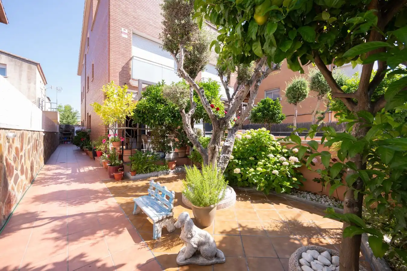 Jardí de Casa adosada en venda en Montcada i Reixac amb Calefacció, Jardí privat i Terrassa