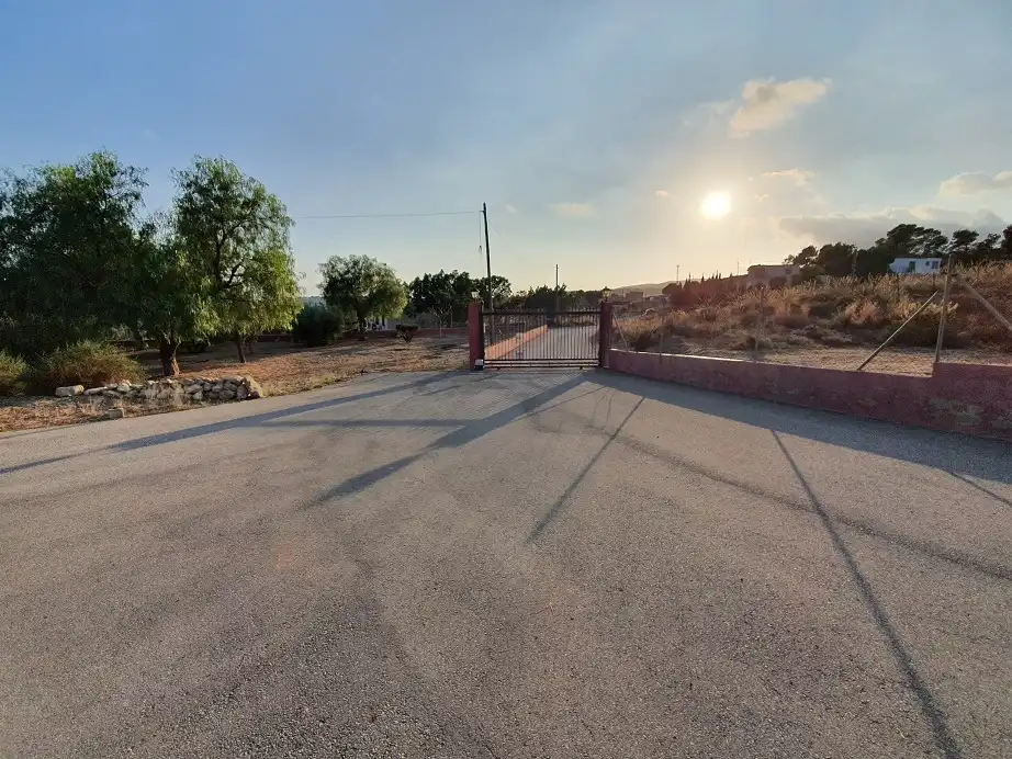 Casa o chalet en venta en Elche / Elx con Terraza, Balcón y Alarma
