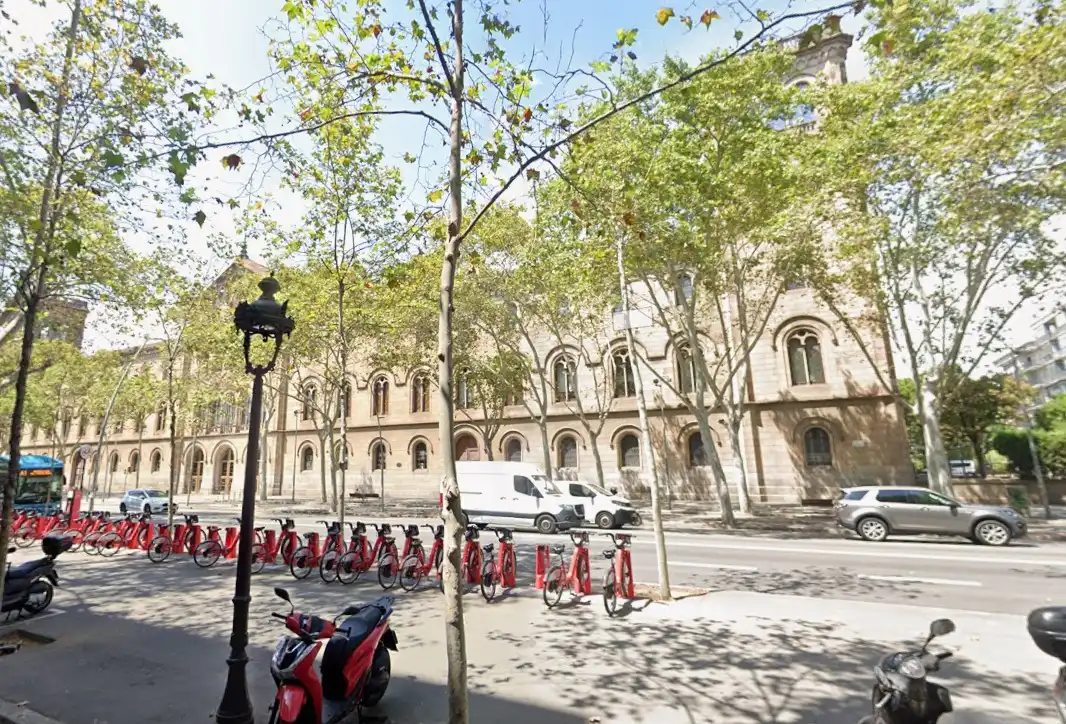 Pis amb terrassa en venda a Gran Via de les Corts Catalanes