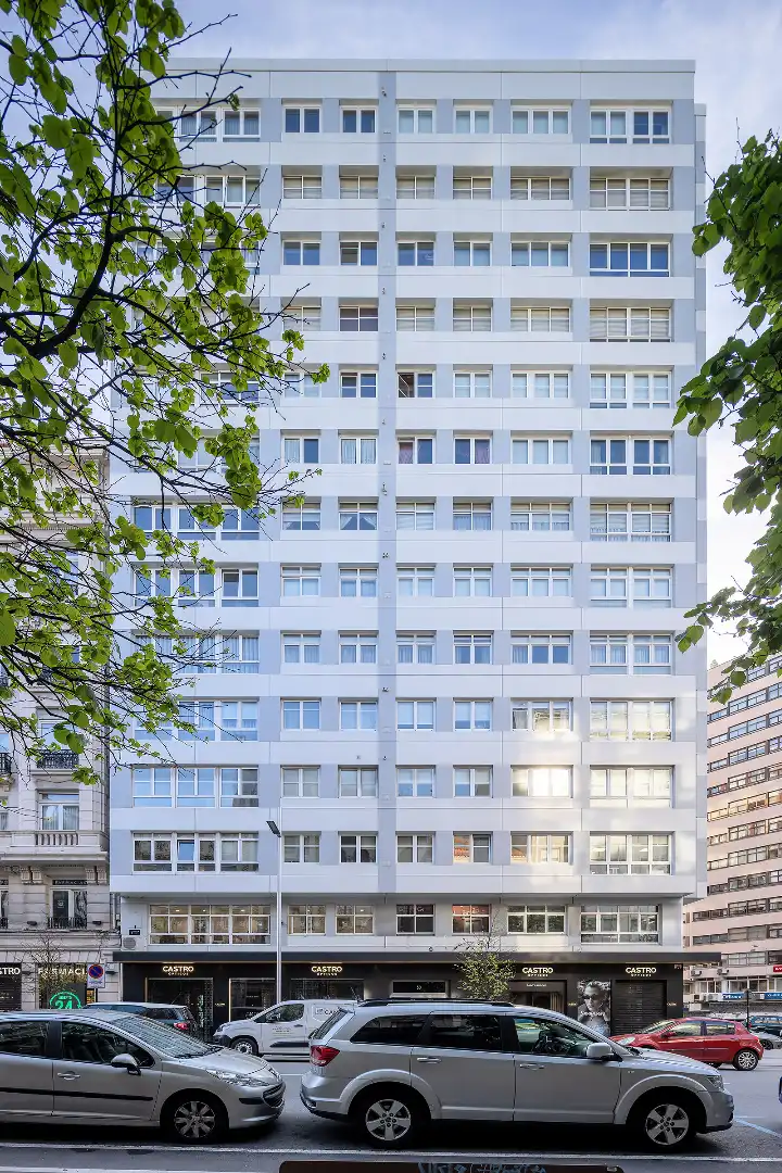 Pis en venda a Avenida Fernández Latorre, Cuatro Caminos - Plaza de la Cubela