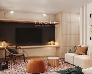 Living room of Flat for sale in  Barcelona Capital  with Air Conditioner, Terrace and Furnished