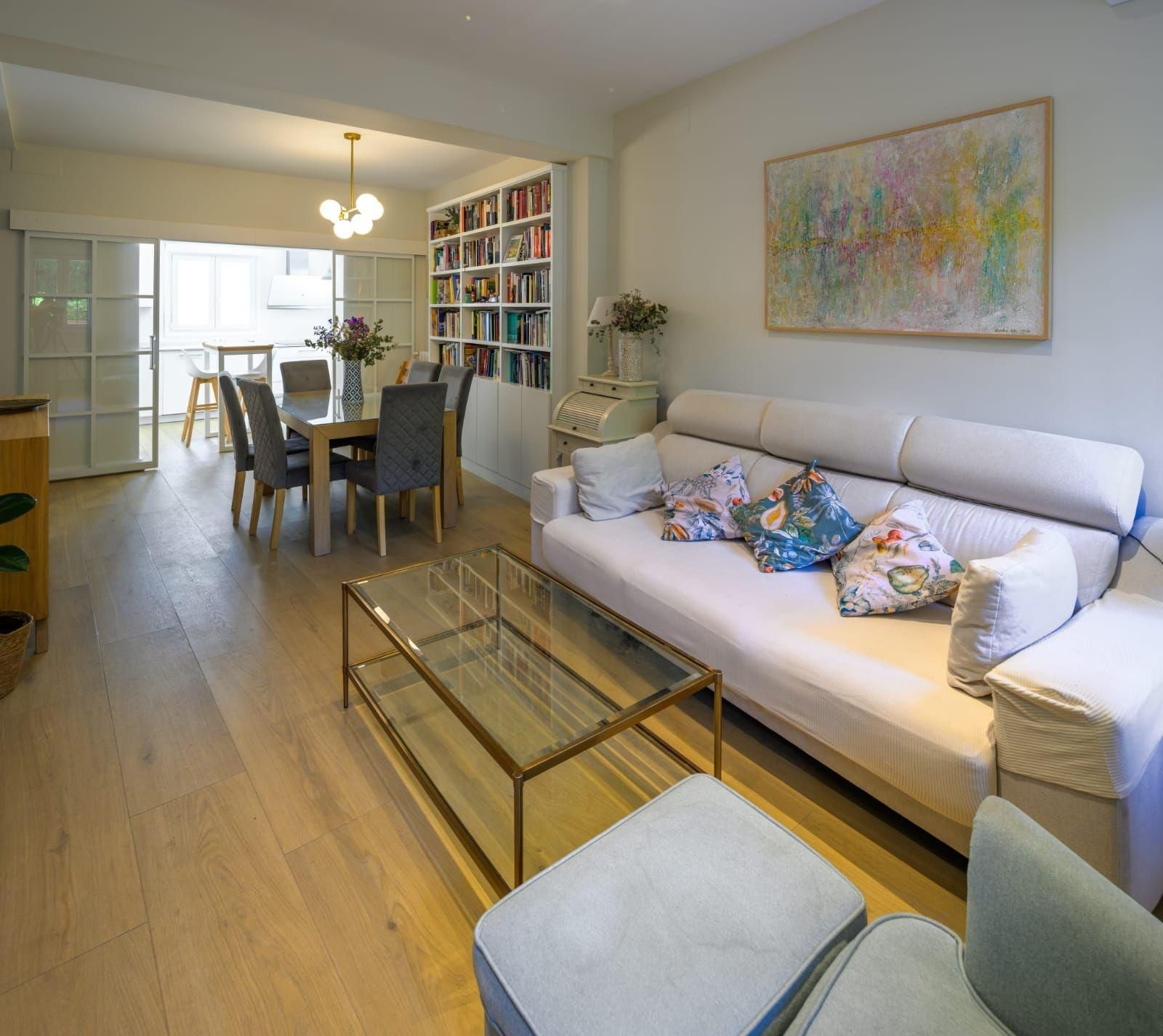 Living room of Single-family semi-detached for sale in  Sevilla Capital  with Air Conditioner, Terrace and Storage room