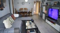 Living room of Flat for sale in El Vendrell  with Heating and Terrace