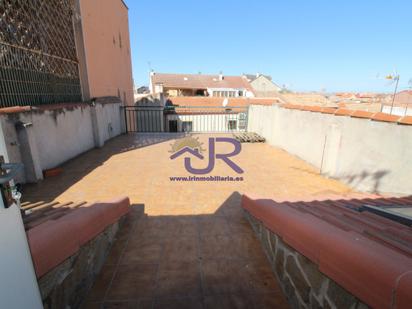 Casa adosada en venda a Casco Urbano