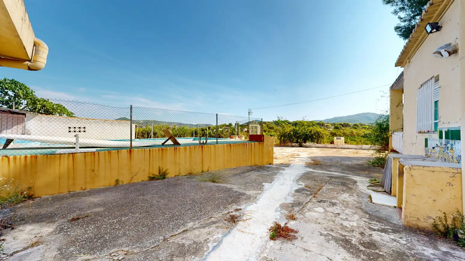 Piscina de Casa o xalet en venda en Sagunto / Sagunt amb Terrassa i Piscina