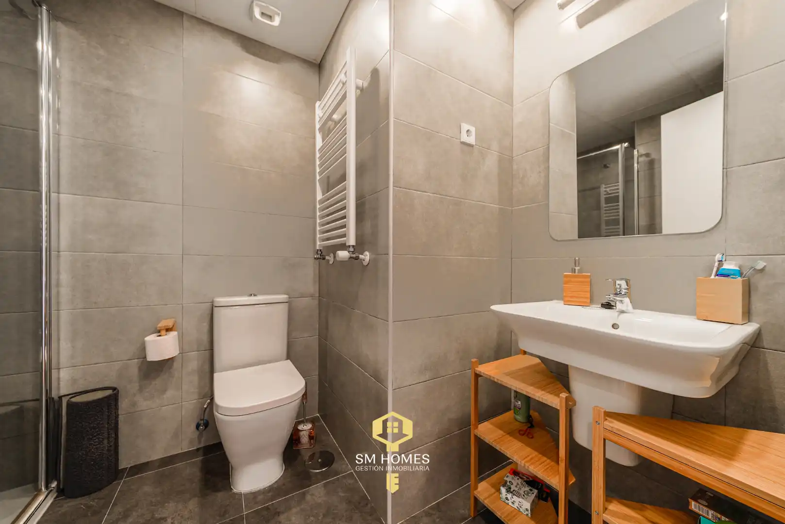 Bathroom of Flat for sale in Vicálvaro