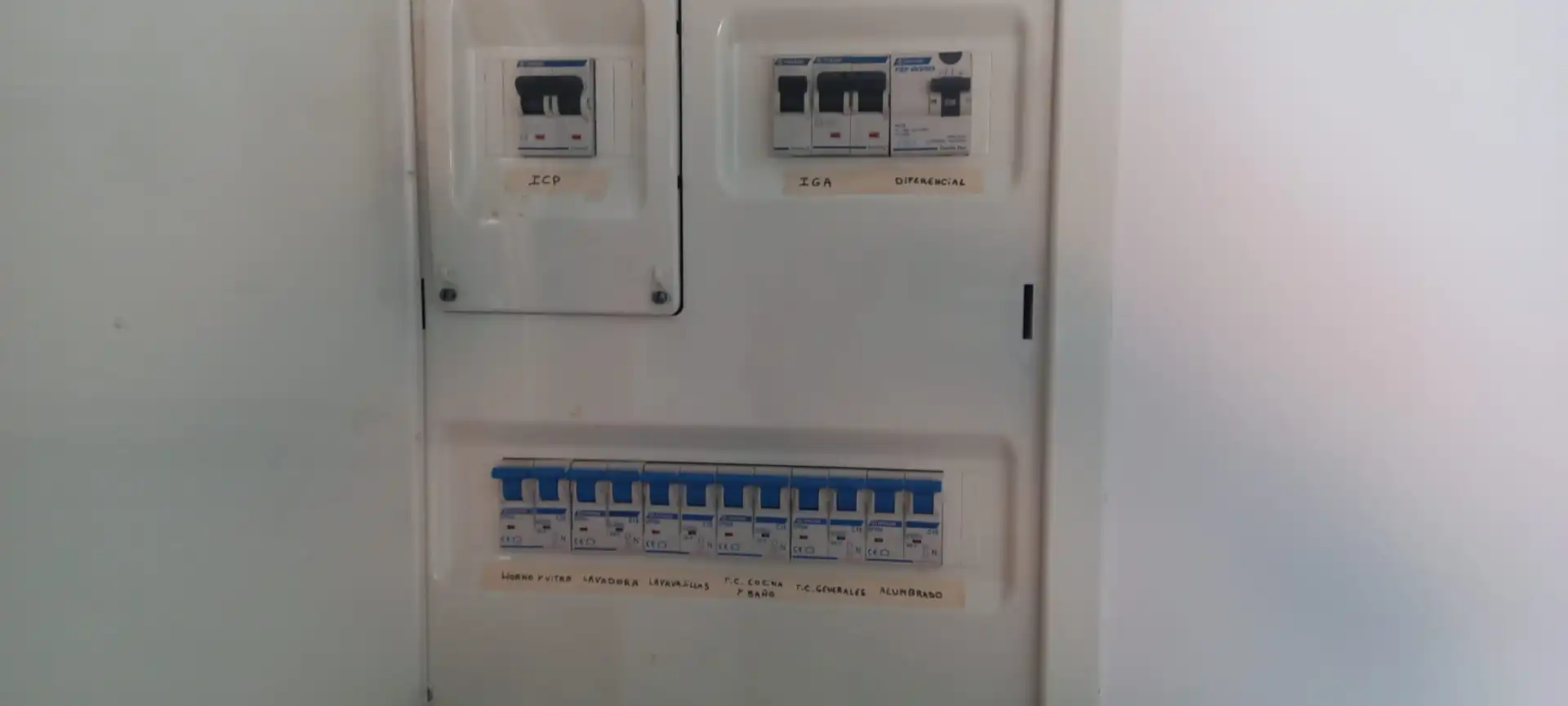 Piso en venta en Terrassa con Calefacción, Horno y Microondas