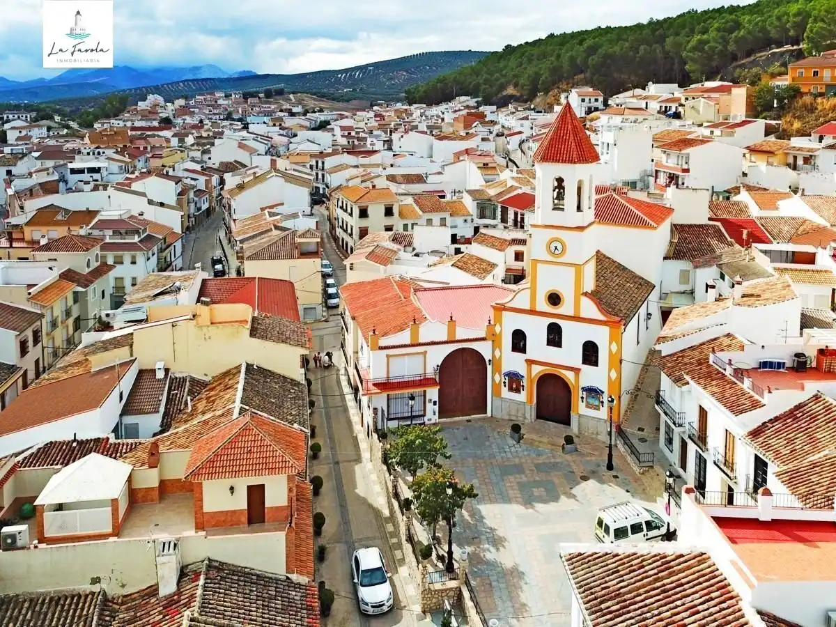 Vista exterior de Casa o xalet en venda en Villanueva del Trabuco amb Jardí privat, Traster i Moblat