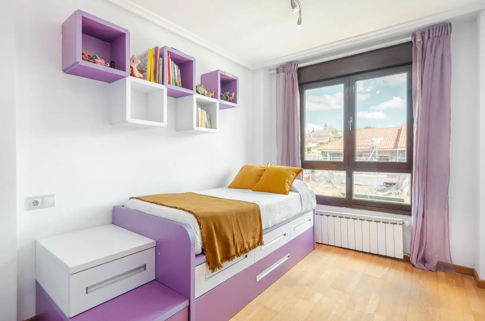 Habitación de Piso en venta en Llanera con Calefacción, Trastero y Amueblado