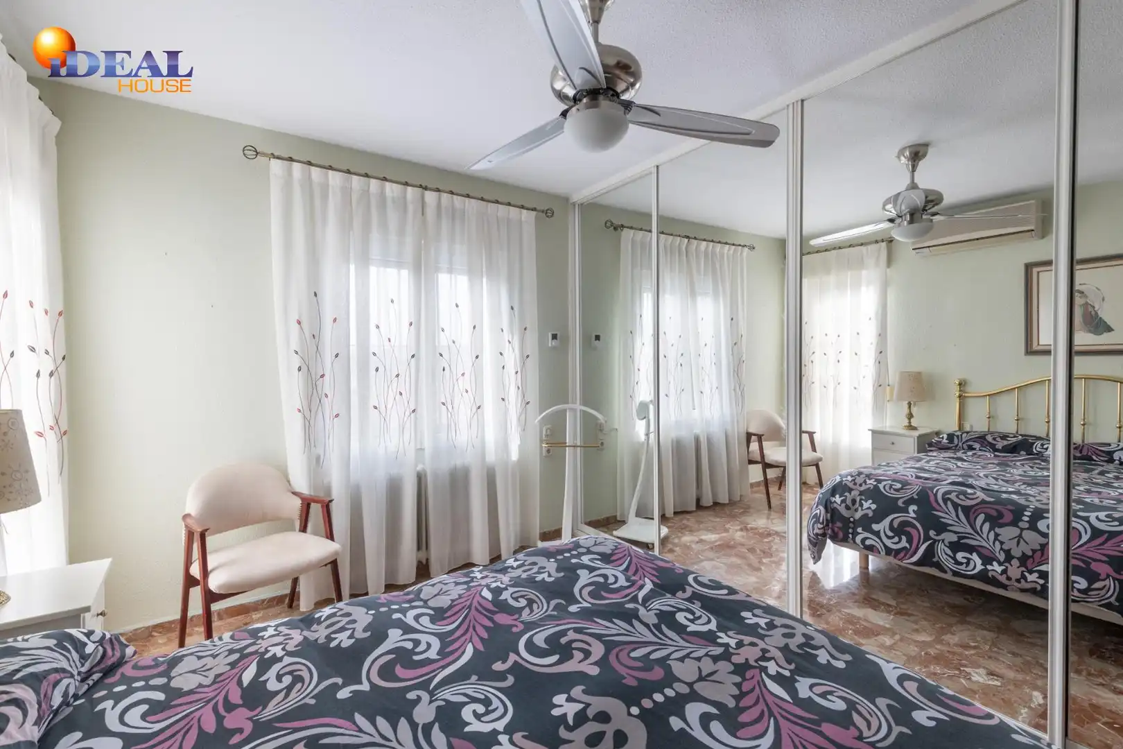 Villa mit Terrasse zum Verkauf in Calle Calle Borgoña, imagen 35