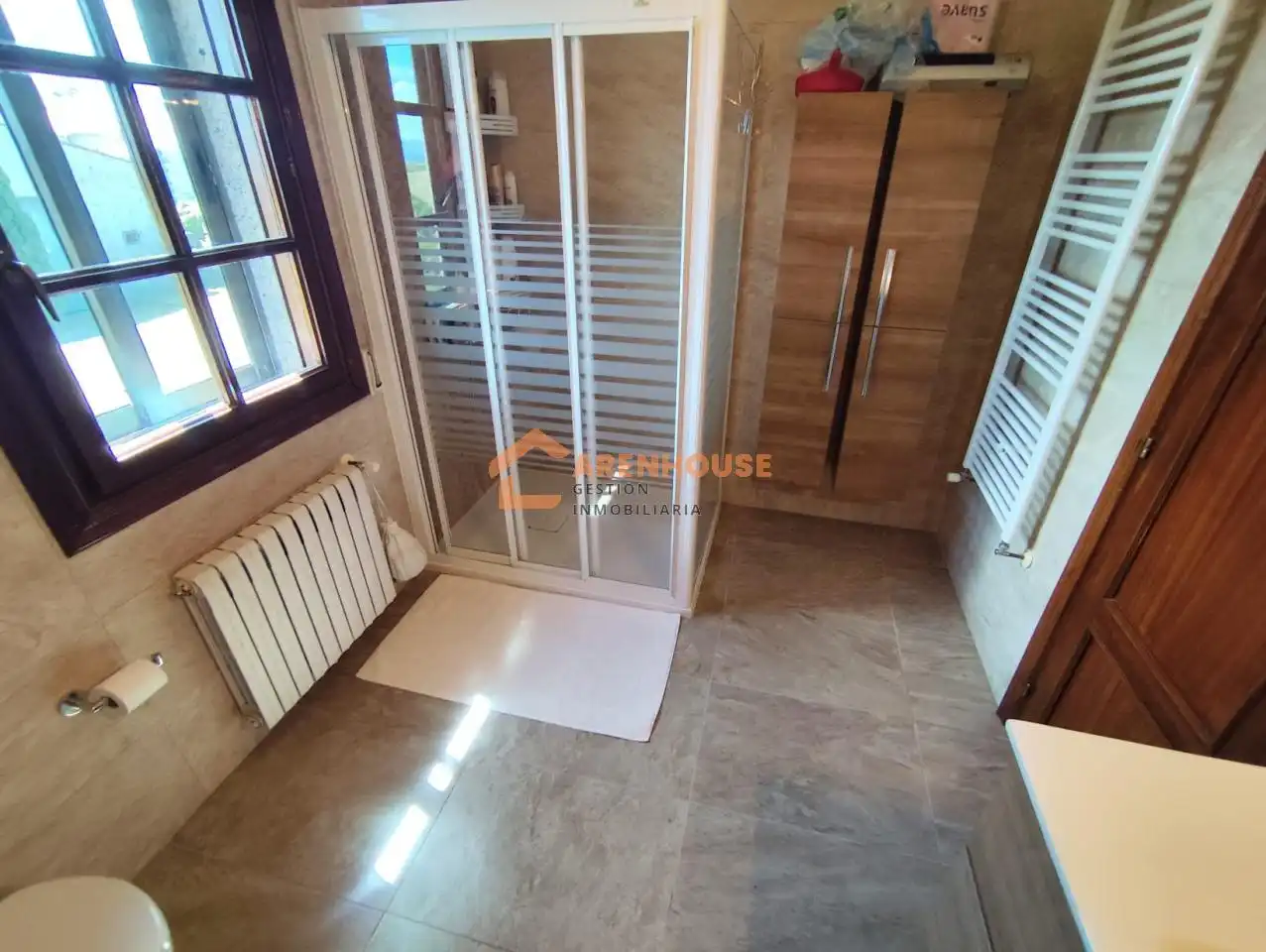 Bany de Casa o xalet en venda en Bande amb Calefacció, Jardí privat i Traster