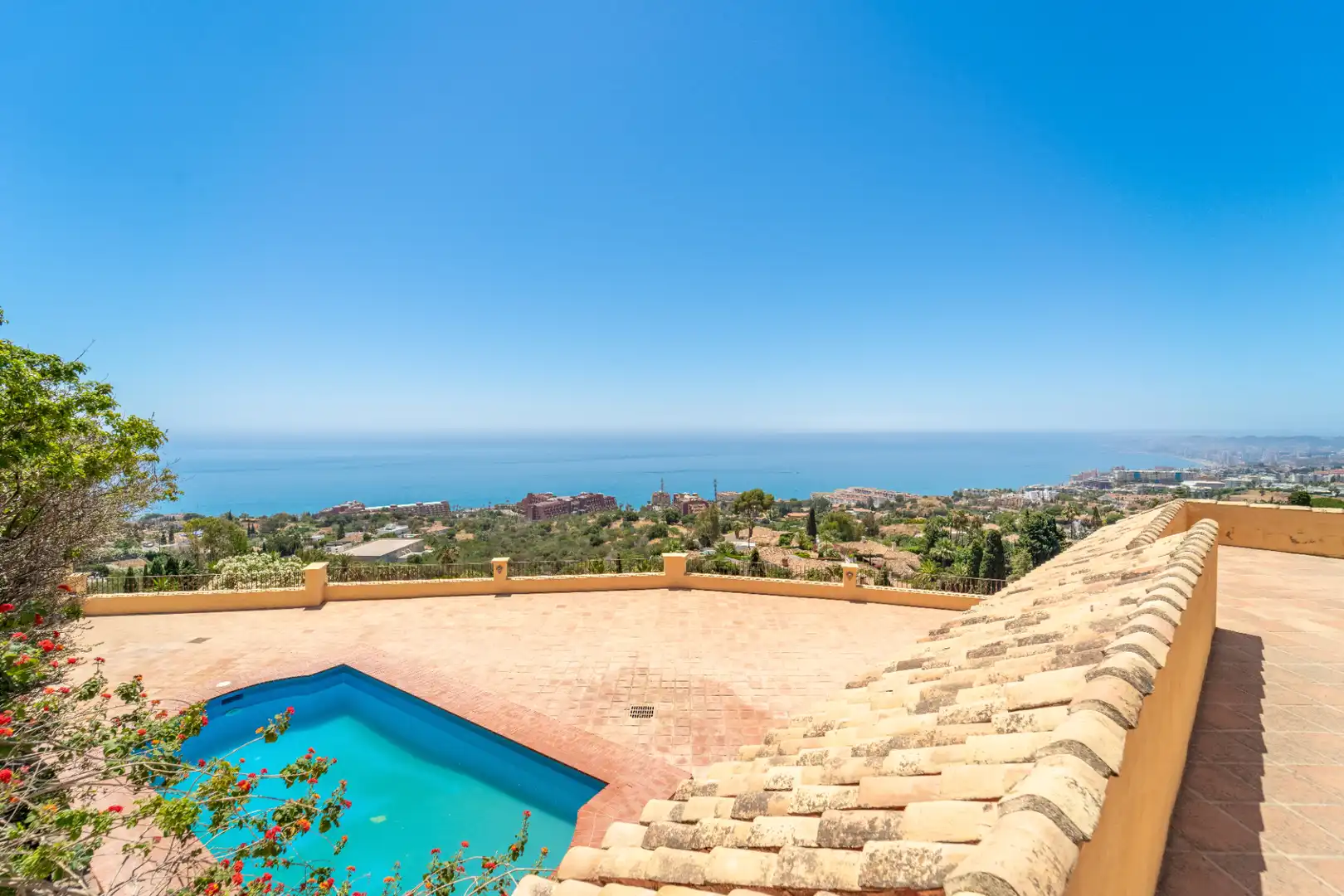 Chalet con terraza en venta en Pasaje Córdoba, imagen 2