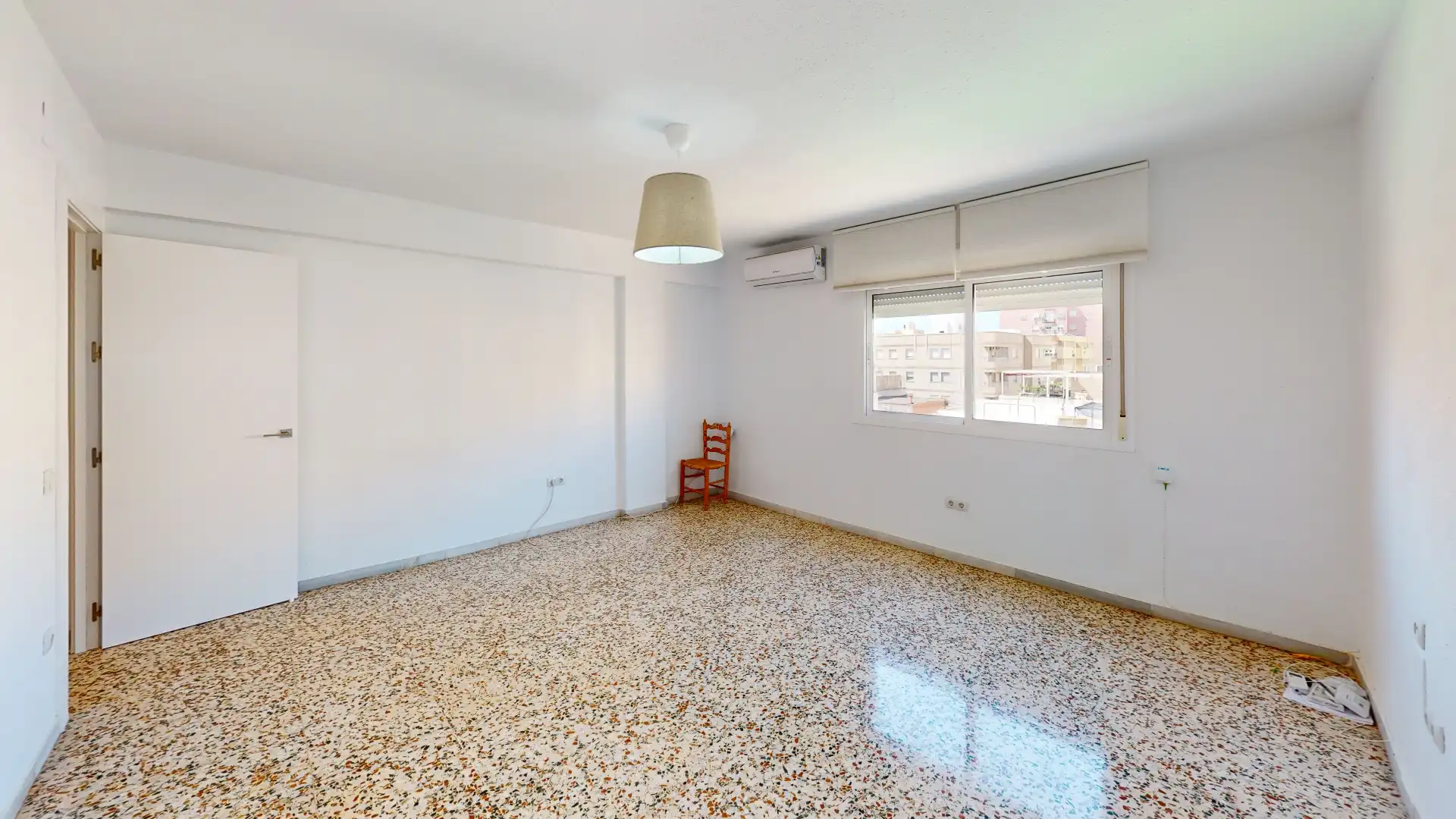 Sala de estar de Piso en venta en Almería con Aire acondicionado, Calefacción y Terraza