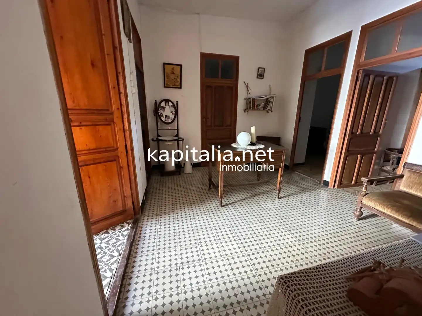 Casa rústica amb terrassa en venda a El Palomar, imagen 2