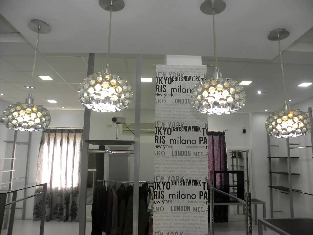 Local comercial en venda a Avenida Gran Vía 11