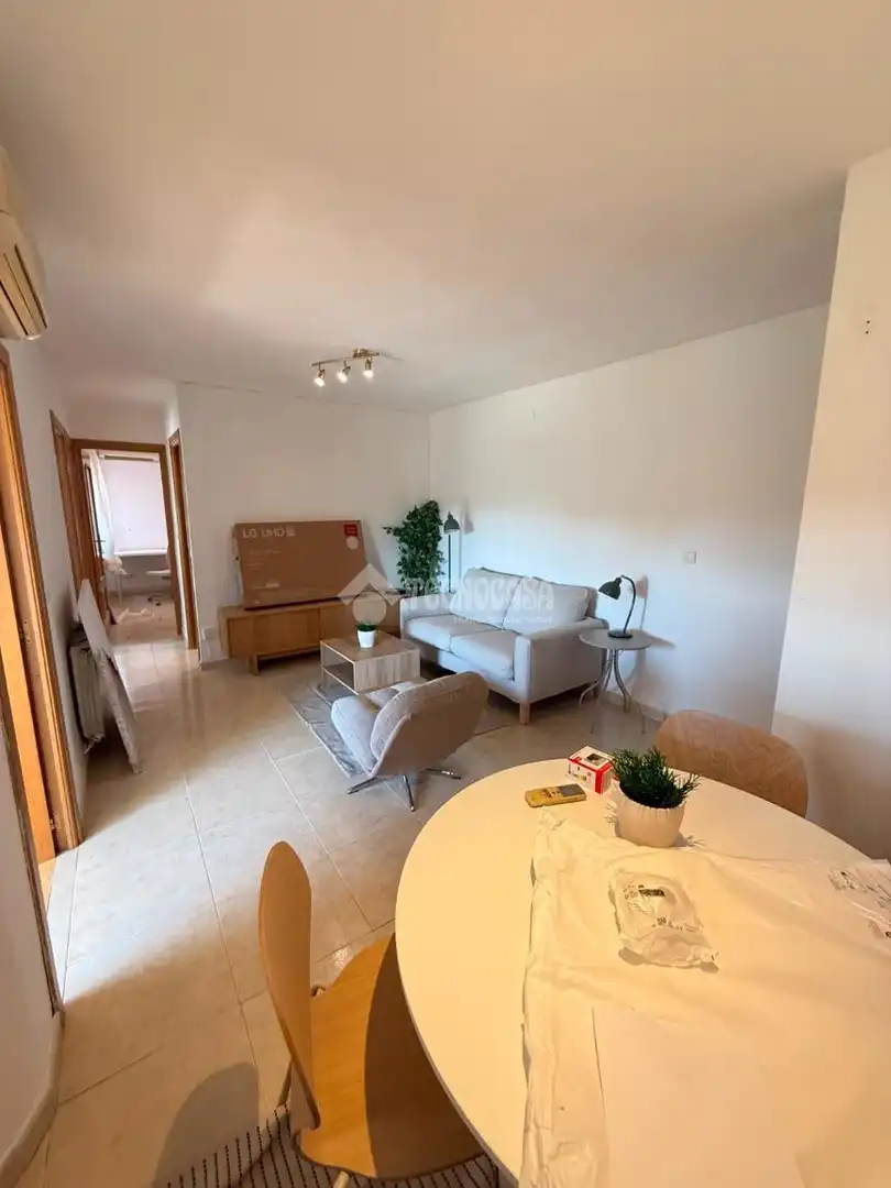 Sala d'estar de Pis de lloguer en Getafe amb Aire condicionat i Calefacció