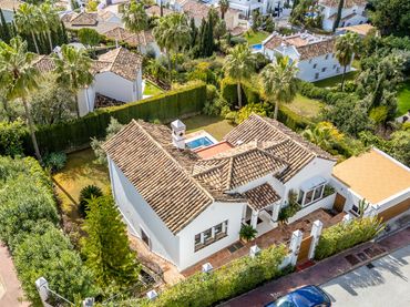 Casa con piscina en venta en SAU-TM1 MONTEISTAN 46