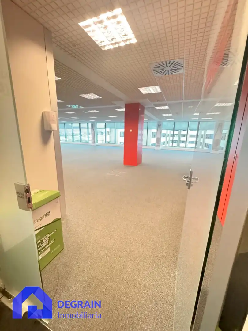 Oficina de alquiler en Oviedo 