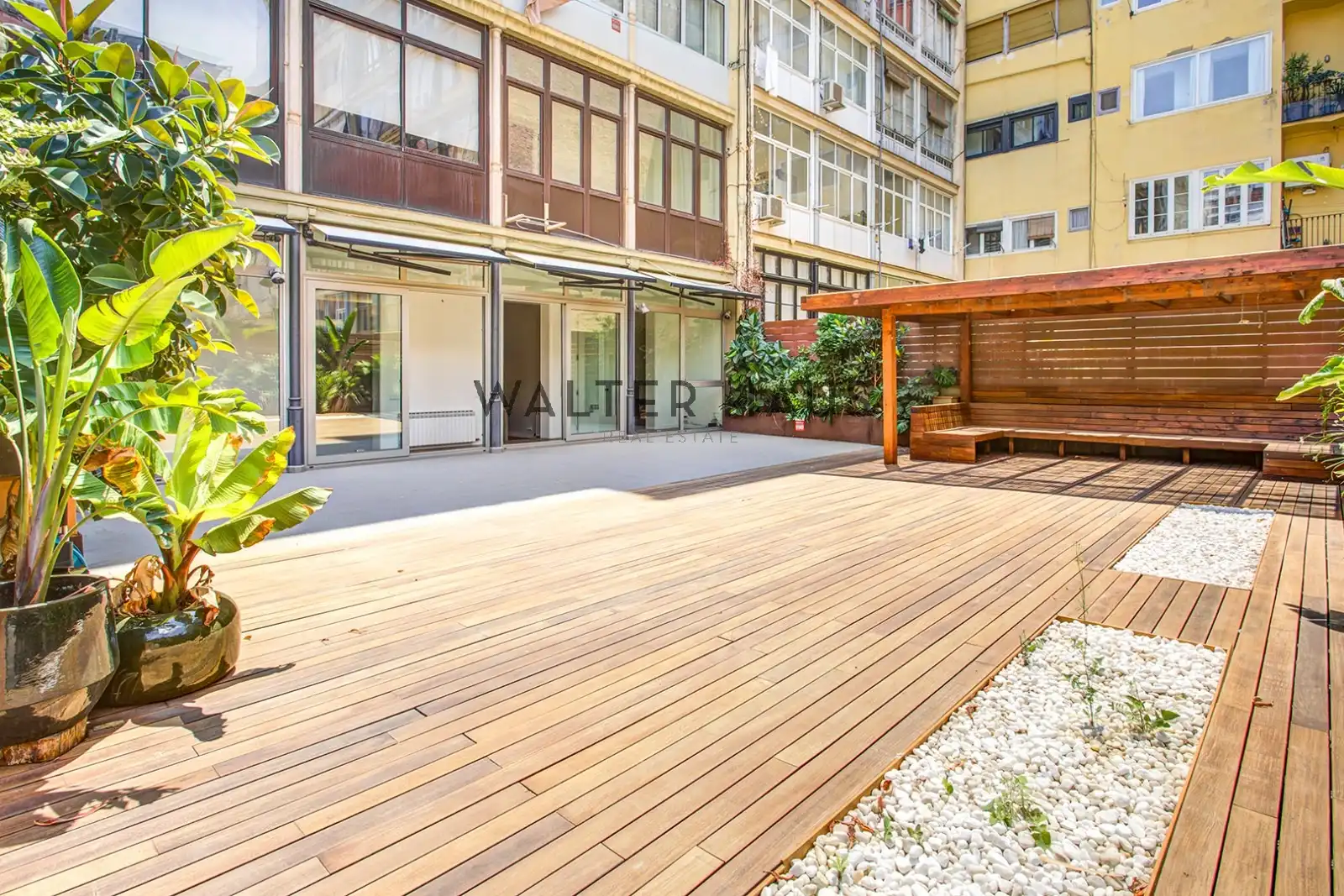 Terraza de Piso en venta en Barcelona con Aire acondicionado, Terraza y Horno