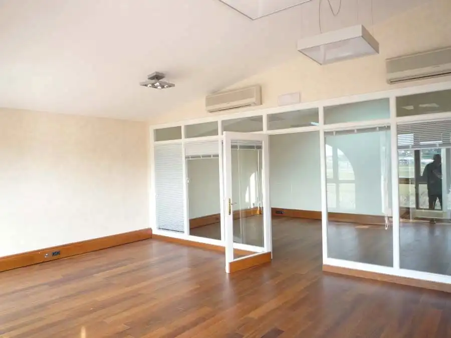 Oficina en venta en Camargo con Aire acondicionado y Trastero