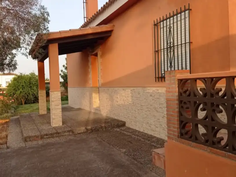 Casa amb jardí en venda a Cam. Del Pozo juncal 5