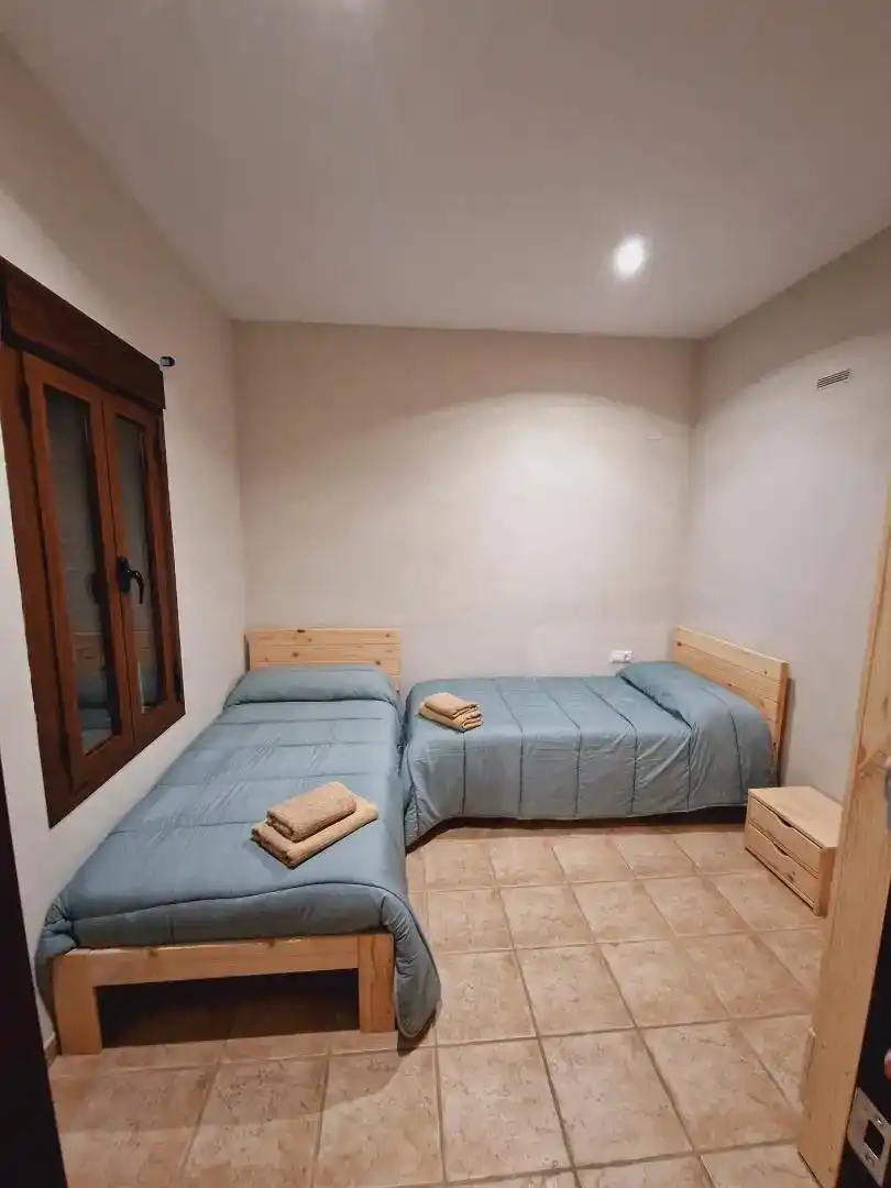 Dormitori de Casa adosada en venda en Obejo amb Aire condicionat, Jardí privat i Piscina