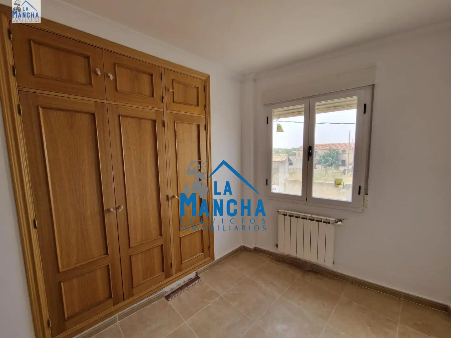 Casa adosada en venta en ROMMEL FERNANDEZ, Pedanías - Extrarradio