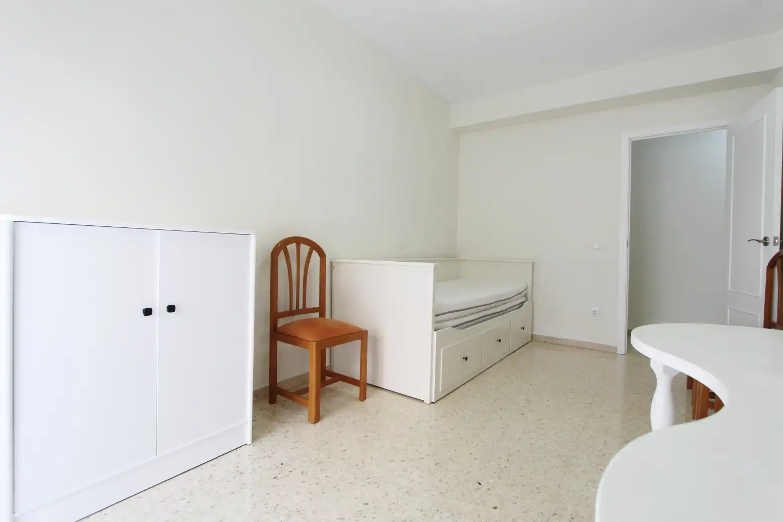 Habitación de Piso de alquiler en Alaquàs con Aire acondicionado, Calefacción y Amueblado