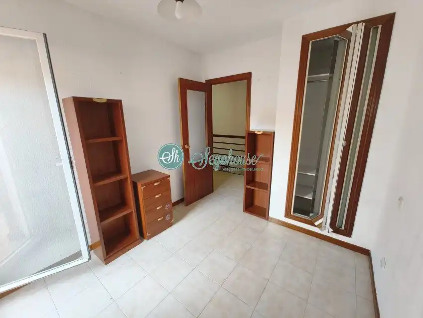 Habitación de Piso en venta en Segovia con Calefacción y Terraza