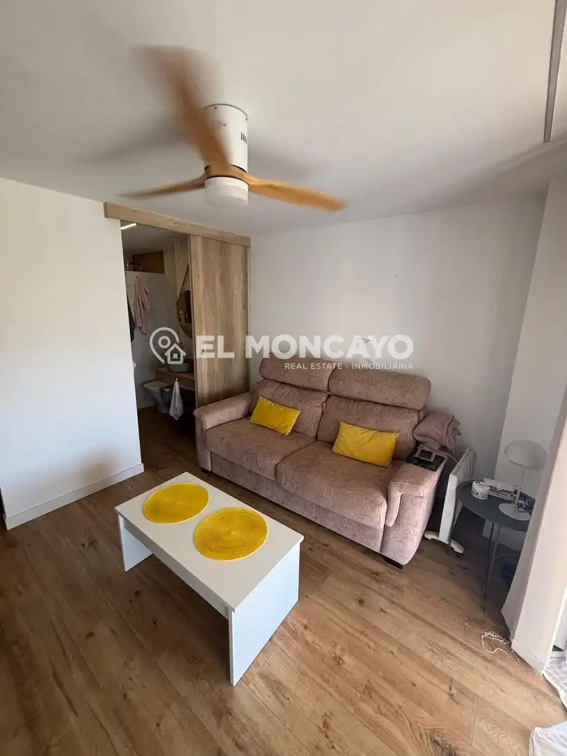 Sala de estar de Apartamento en venta en Santa Pola con Terraza y Amueblado