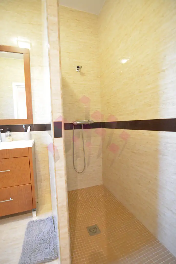 Bathroom of Houses for sale in Picón  with Air Conditioner, Heating and Private garden