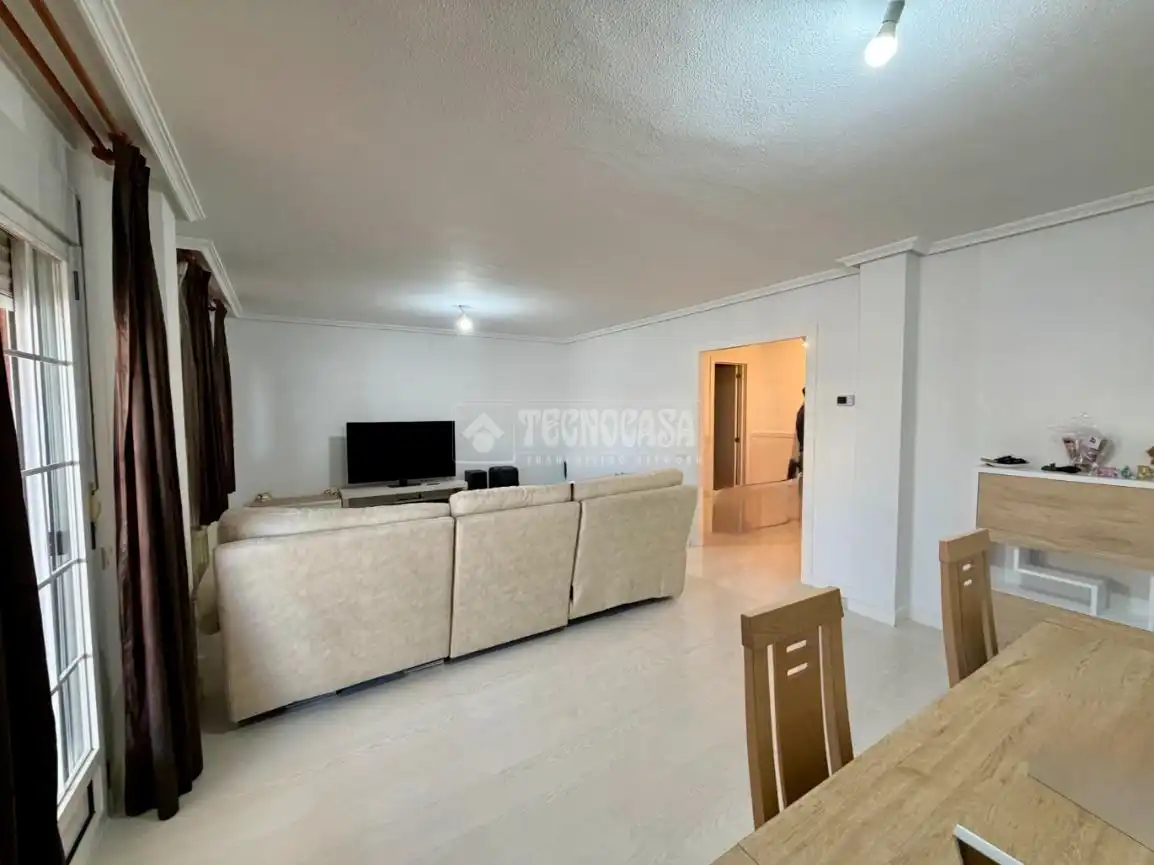Casa adosada en venta en Villanueva de la Torre