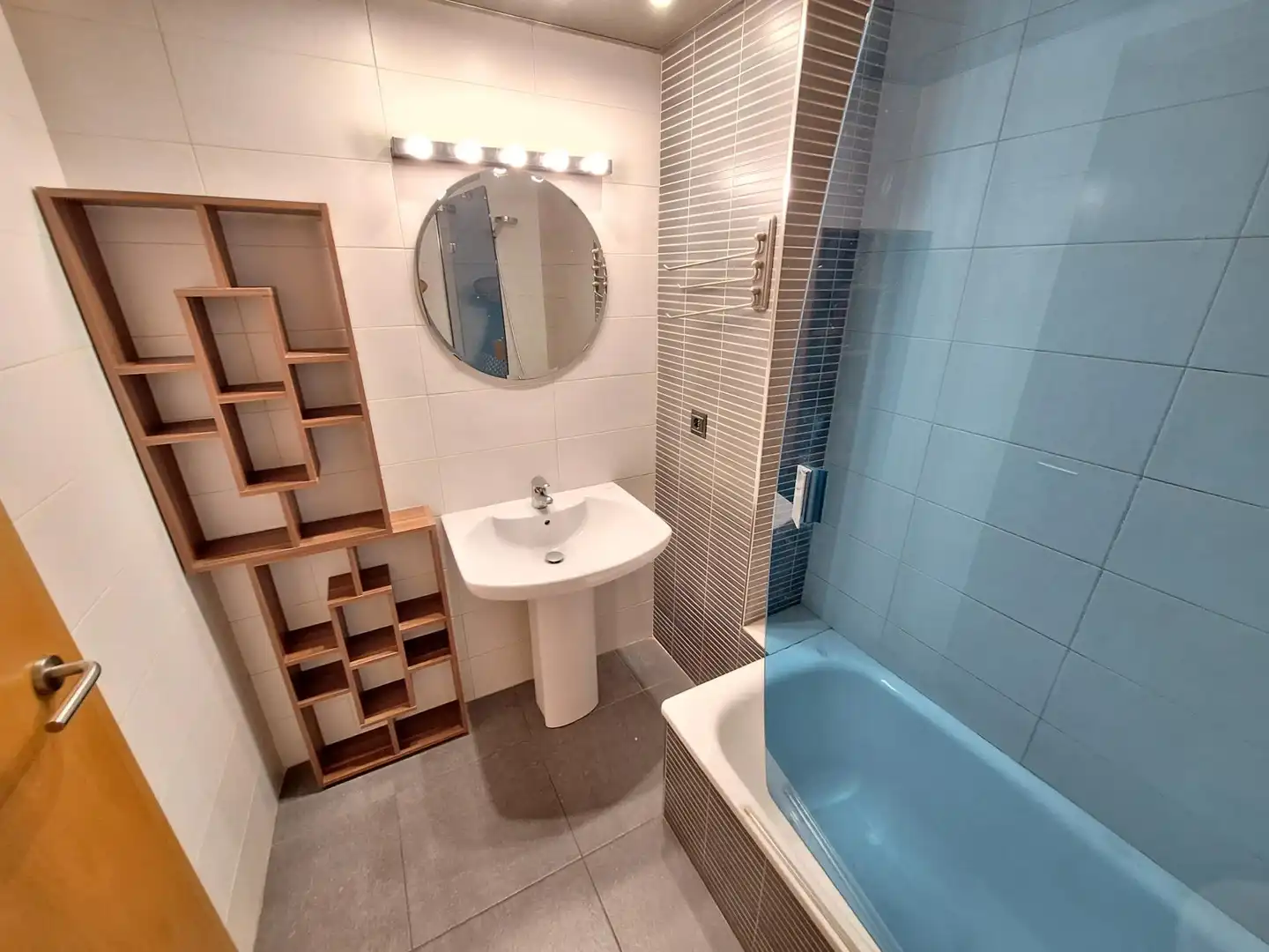 Baño de Piso de alquiler en Igualada con Aire acondicionado, Calefacción y Terraza
