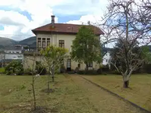 Vista exterior de Casa o chalet en venta en Viveiro con Jardín privado, Terraza y Trastero
