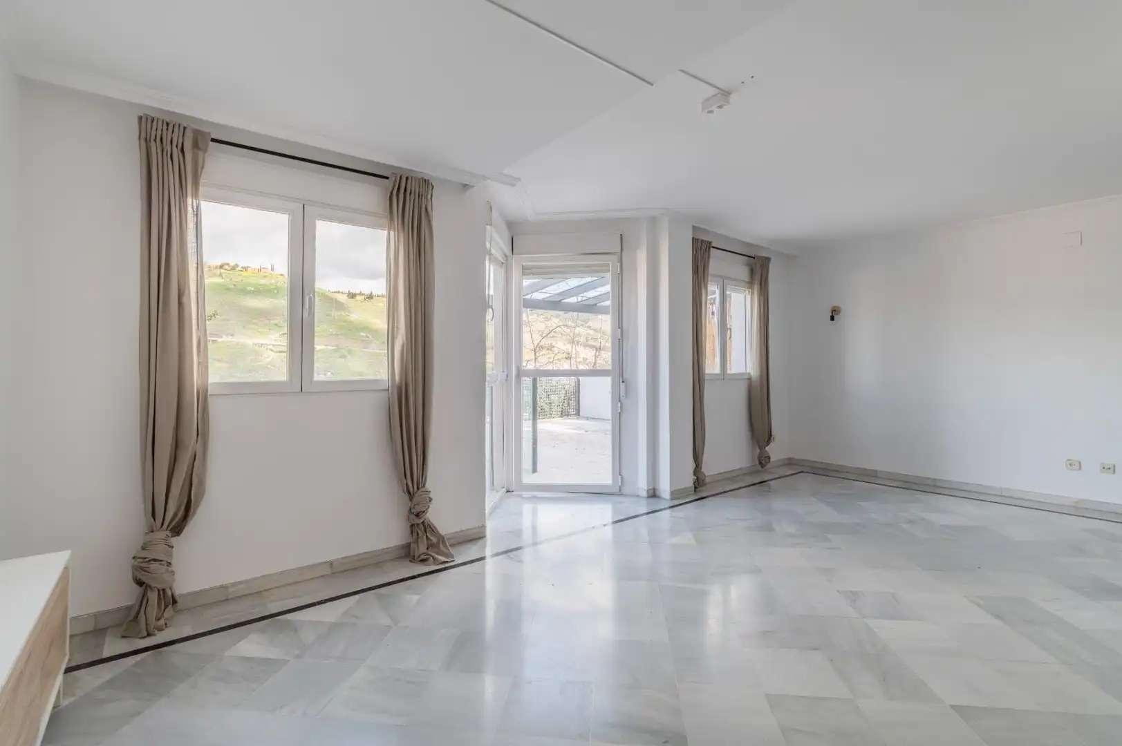 Casa adosada en venta en Granada con Aire acondicionado y Calefacción