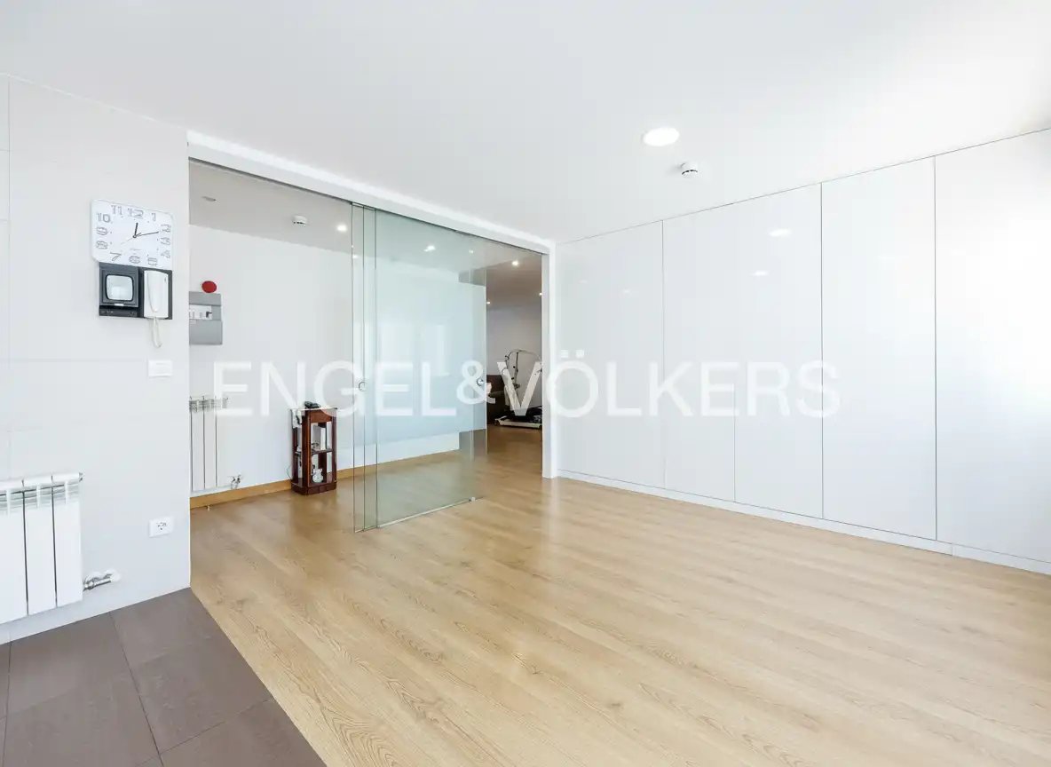 Pis en venda en Vigo  amb Calefacció, Parquet i Terrassa