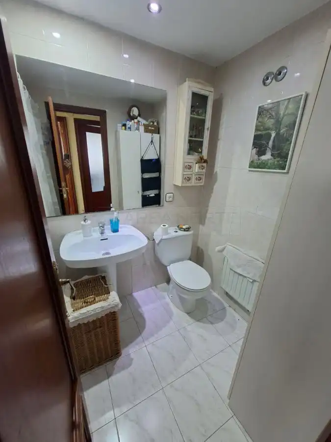 Baño de Piso en venta en Vitoria - Gasteiz con Calefacción, Parquet y Terraza