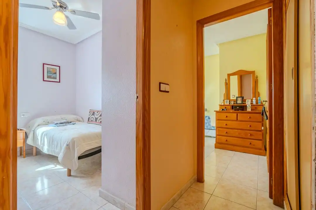 Habitación de Piso en venta en Torrevieja con Aire acondicionado y Calefacción