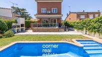 Jardí de Casa o xalet en venda en Sant Cugat del Vallès amb Aire condicionat, Calefacció i Jardí privat