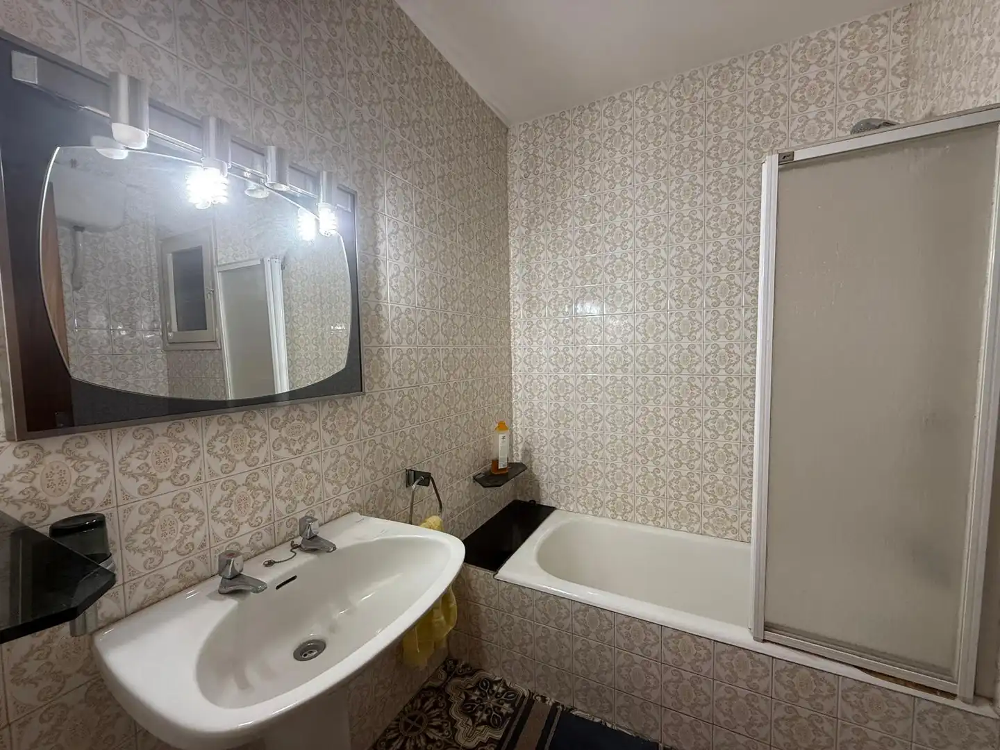 Baño de Piso en venta en Olesa de Montserrat con Calefacción, Terraza y Horno