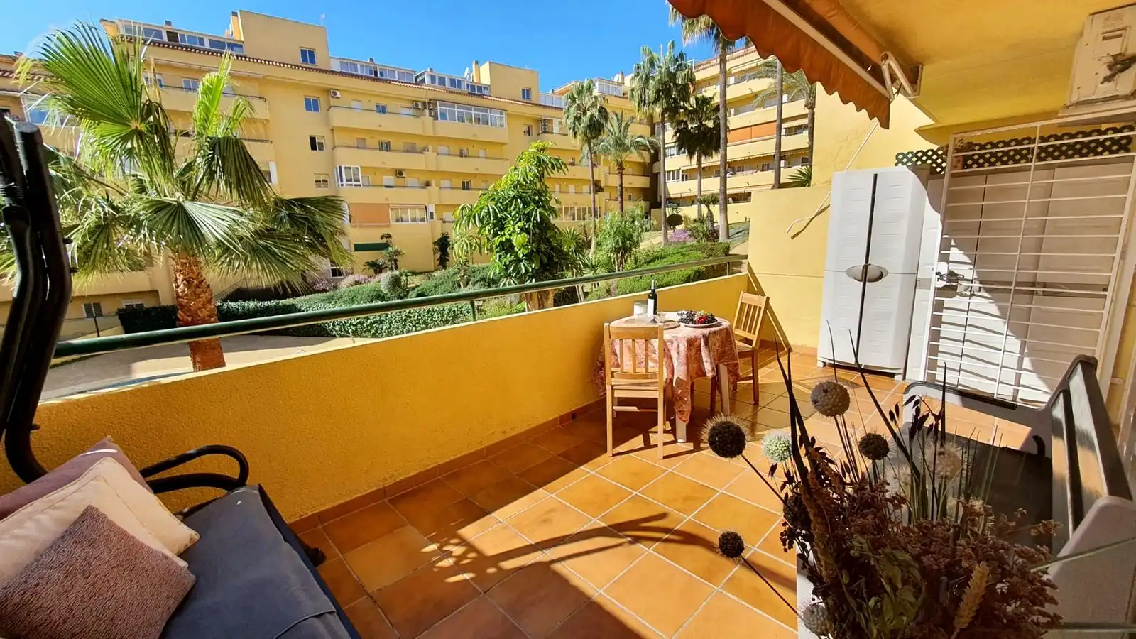 Terraza de Piso en venta en Fuengirola con Aire acondicionado, Terraza y Amueblado