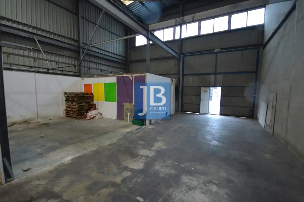 Industrial buildings for rent in Calle Vial 1, Novelé / Novetlè