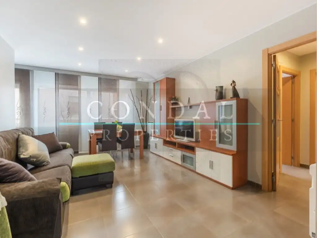 Sala d'estar de Dúplex en venda en Terrassa amb Terrassa i Internet