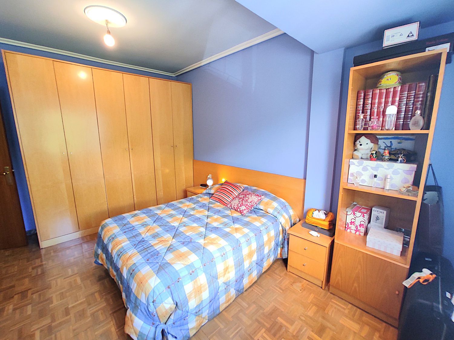 Dormitori de Pis en venda en Vitoria - Gasteiz amb Calefacció, Parquet i Traster