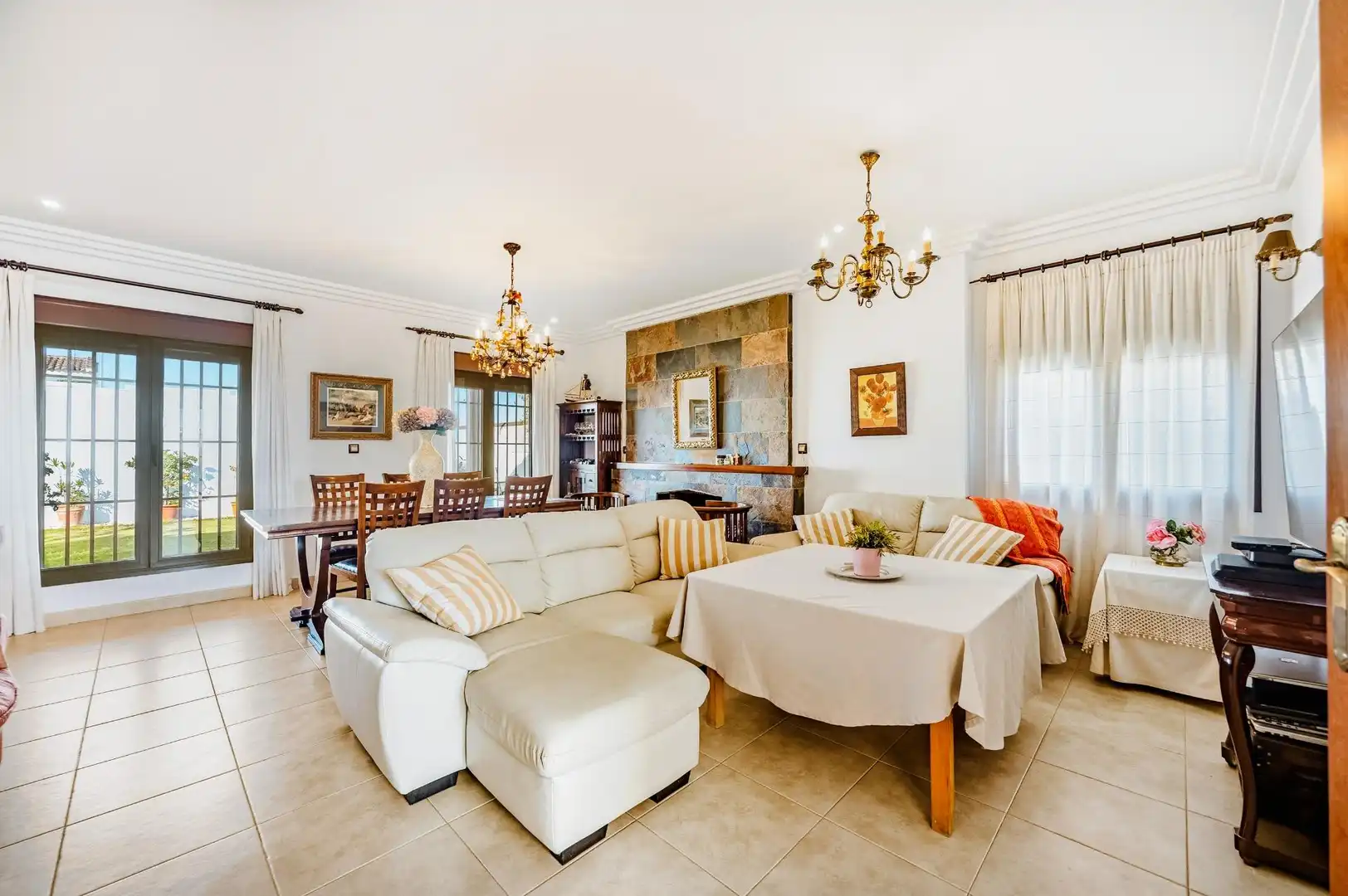 Villa con piscina in vendita a Núcleo urbano, imagen 38