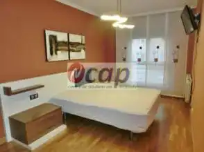 Bedroom of Flat for rent in Gijón   with Heating, Parquet flooring and Furnished