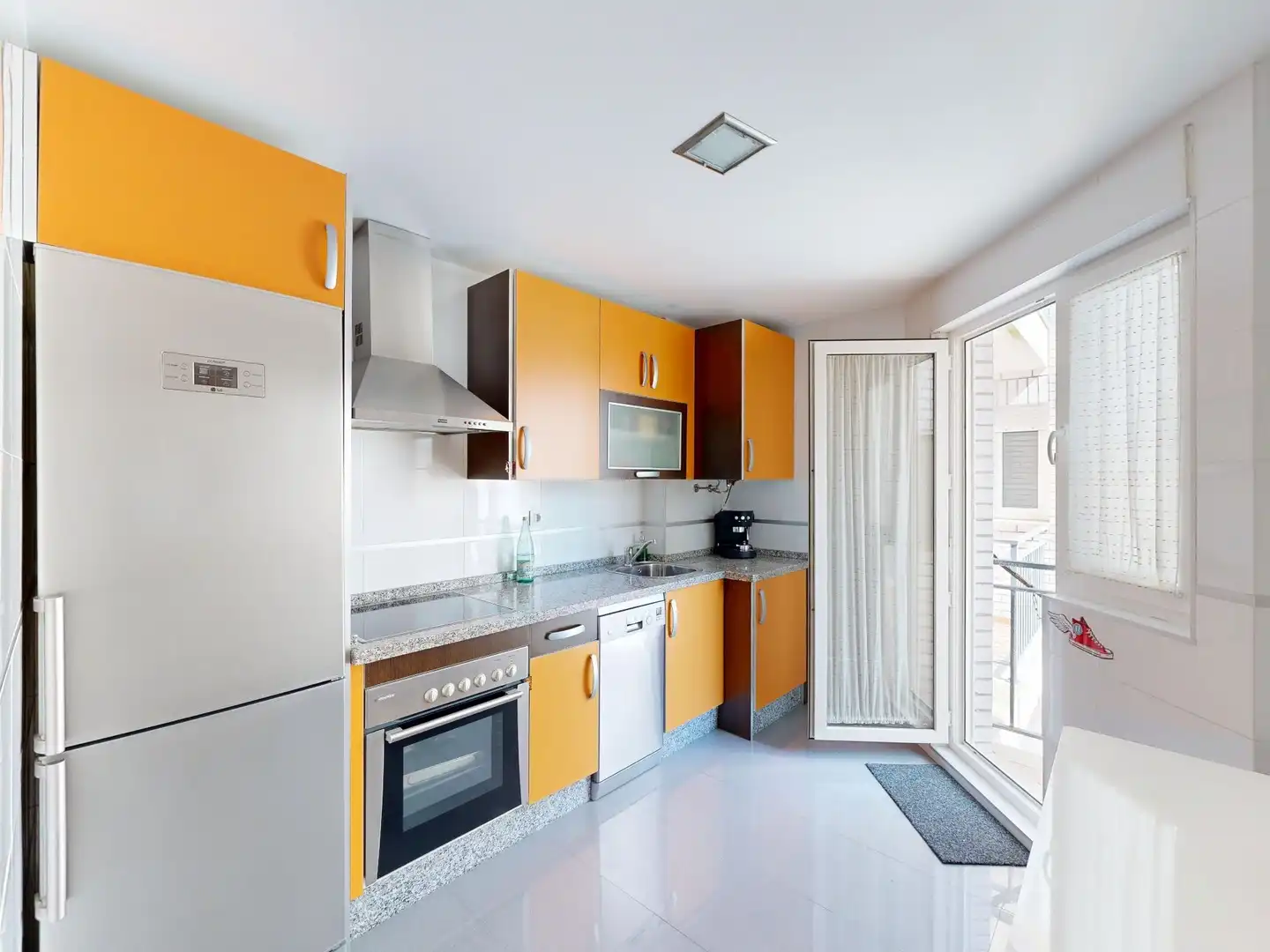 Kitchen of Flat for sale in Foz  with Heating, Terrace and Storage room