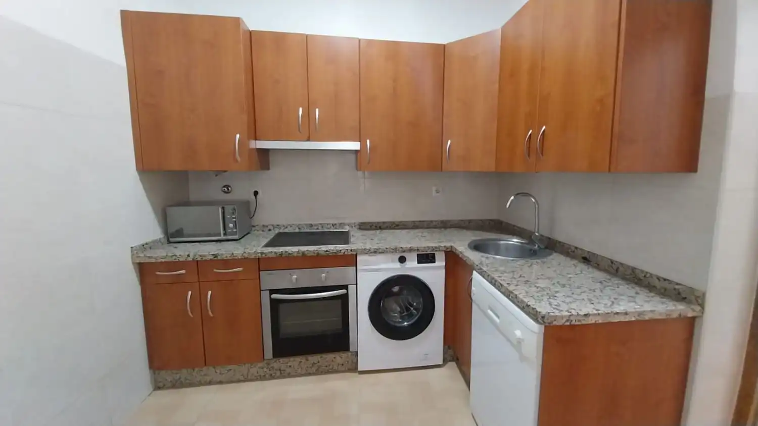 Wohnung zur Miete in Andres Segovia, 5, Avda de Madrid - Pº de la Estación